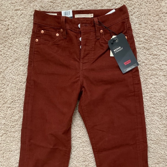 Levi’s Wedgie Straight Corduroys Size 25x28 - Picture 1 of 6